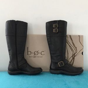 NWT-  Born high boots